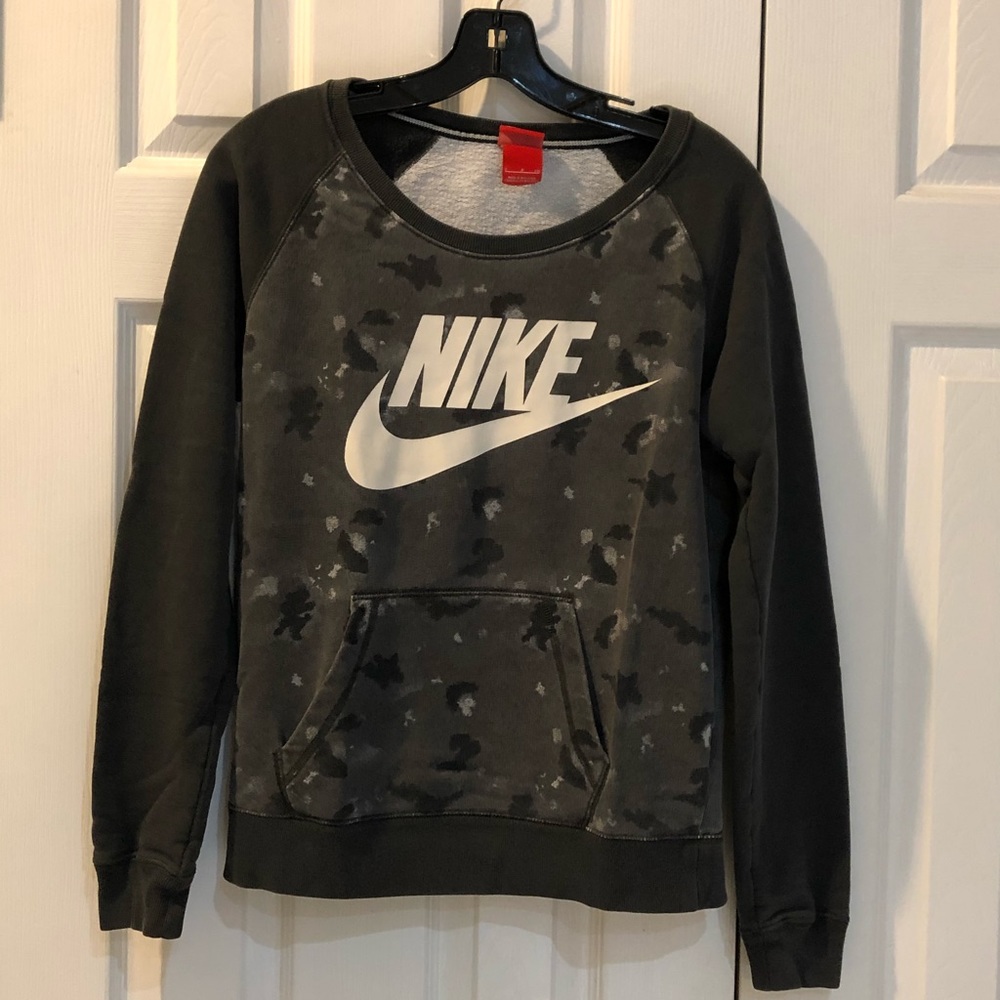Nike sweatshirt
